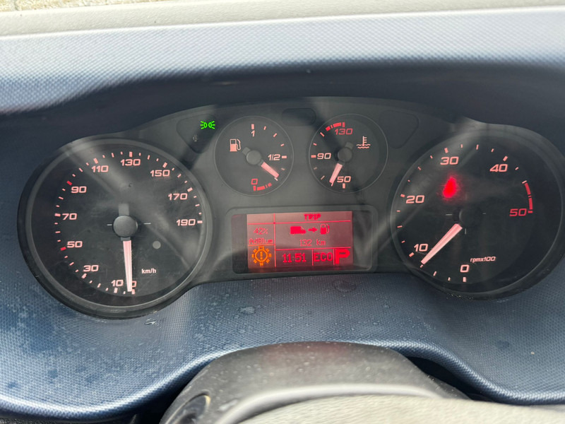 Iveco Daily 50C18 Hi matic airco - Kassebil: bilde 5 Iveco Daily 50C18 Hi matic airco - Kassebil: bilde 5