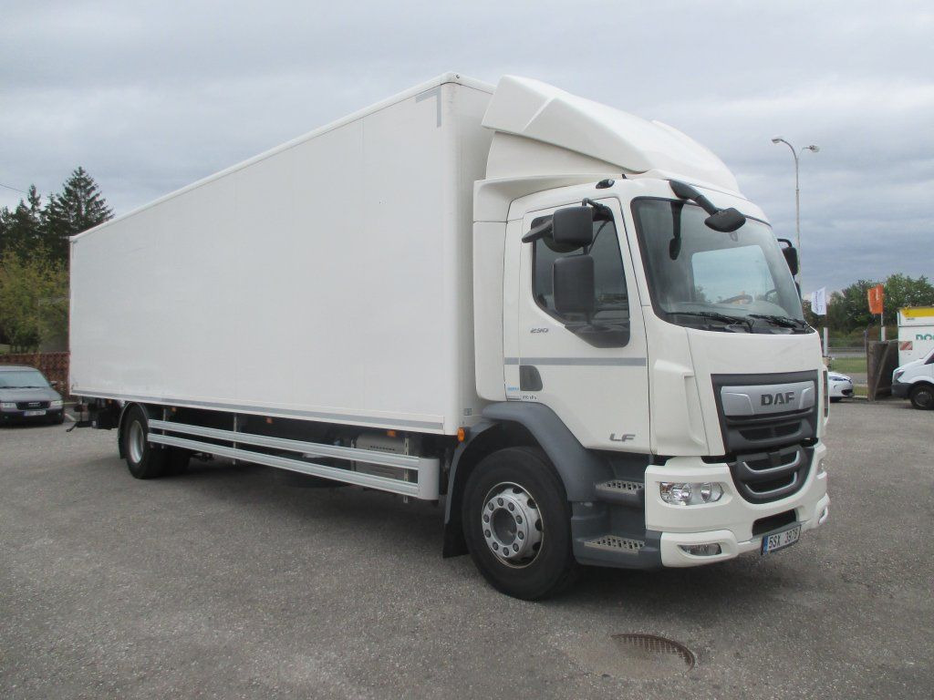 DAF 18.290 - Skapbil: bilde 3 DAF 18.290 - Skapbil: bilde 3