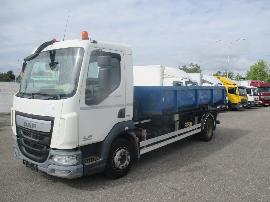 DAF LF 12.250 - Krokbil: bilde 1 DAF LF 12.250 - Krokbil: bilde 1