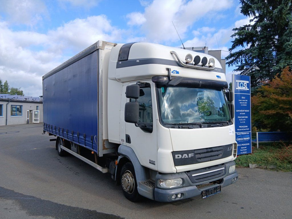 DAF LF45.220 EURO 4 - Kapellbil: bilde 2 DAF LF45.220 EURO 4 - Kapellbil: bilde 2