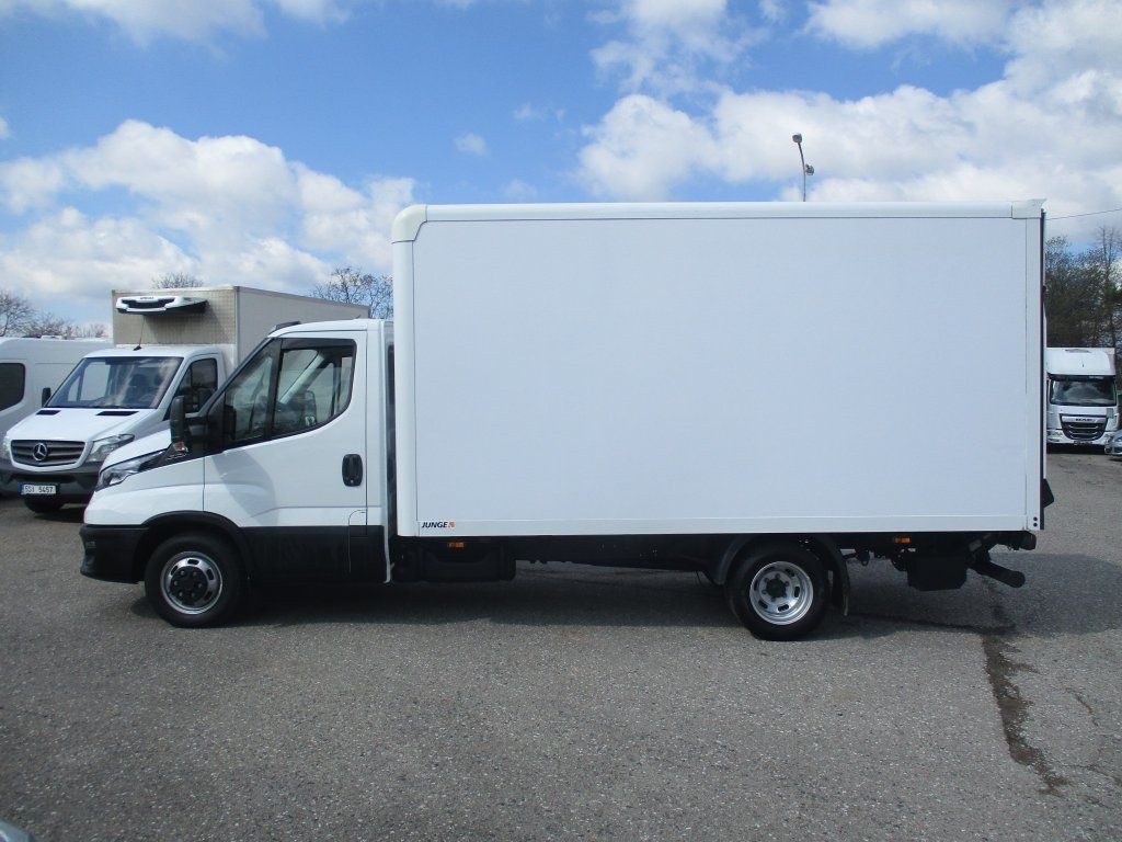 Varebil med skap Iveco 35C16 Daily,2.3L Palfinger: bilde 12