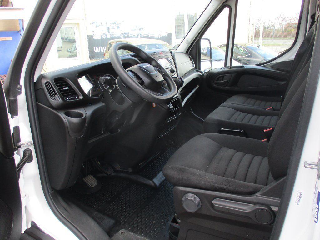 Varebil med skap Iveco 35C16 Daily,2.3L Palfinger: bilde 15