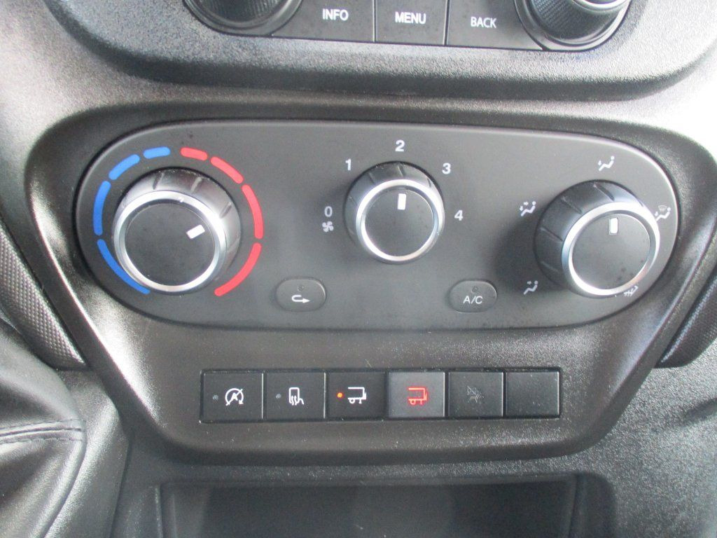 Varebil med skap Iveco 35C16 Daily,2.3L Palfinger: bilde 17