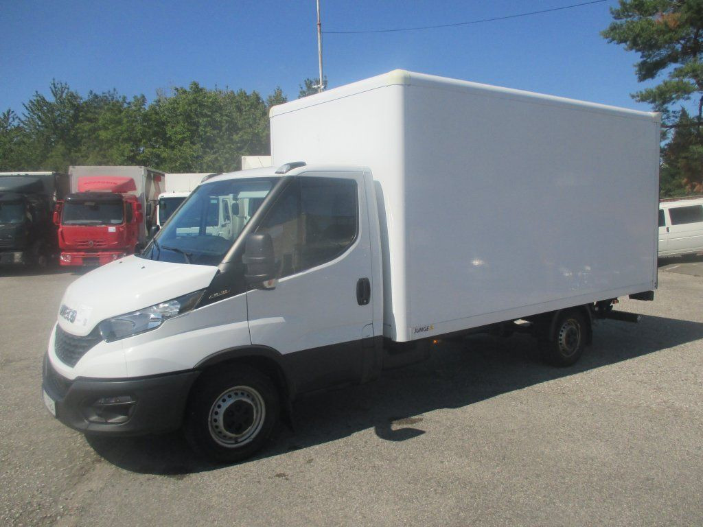 Iveco 35S16 Daily EURO 6 - Kassebil: bilde 1 Iveco 35S16 Daily EURO 6 - Kassebil: bilde 1