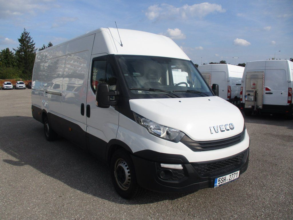 Iveco 35S16 - Kassebil: bilde 1 Iveco 35S16 - Kassebil: bilde 1