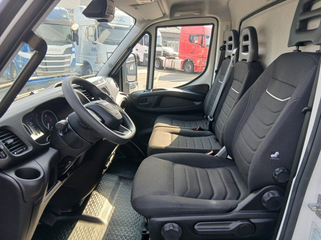 Leie Iveco 72-210 (70C210) Iveco 72-210 (70C210): bilde 14 Leie Iveco 72-210 (70C210) Iveco 72-210 (70C210): bilde 14