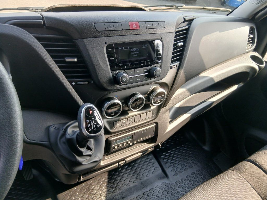 Leie Iveco 72-210 (70C210) Iveco 72-210 (70C210): bilde 16 Leie Iveco 72-210 (70C210) Iveco 72-210 (70C210): bilde 16