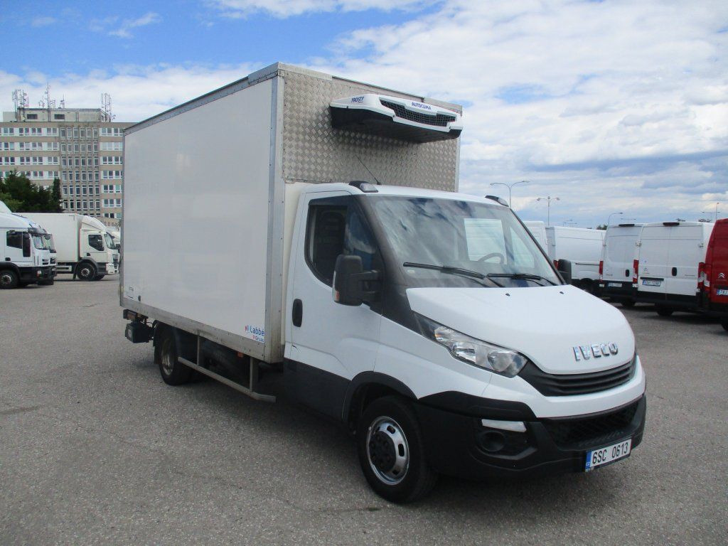 Iveco Daily 35C16 Dhollandia - Kjølebil: bilde 3 Iveco Daily 35C16 Dhollandia - Kjølebil: bilde 3
