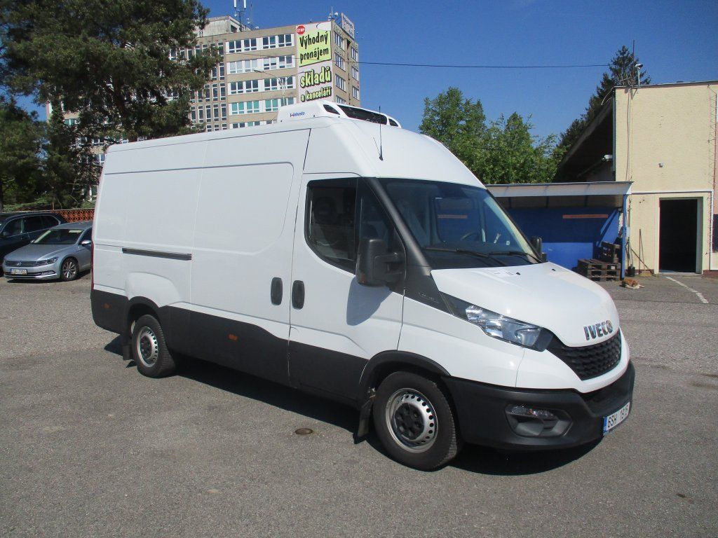 Iveco Daily 35S16 2.3L - Kjølebil: bilde 3 Iveco Daily 35S16 2.3L - Kjølebil: bilde 3