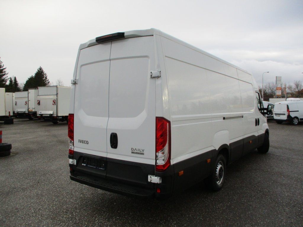 Iveco Daily 35S16 Hi Matic - Kassebil: bilde 3 Iveco Daily 35S16 Hi Matic - Kassebil: bilde 3