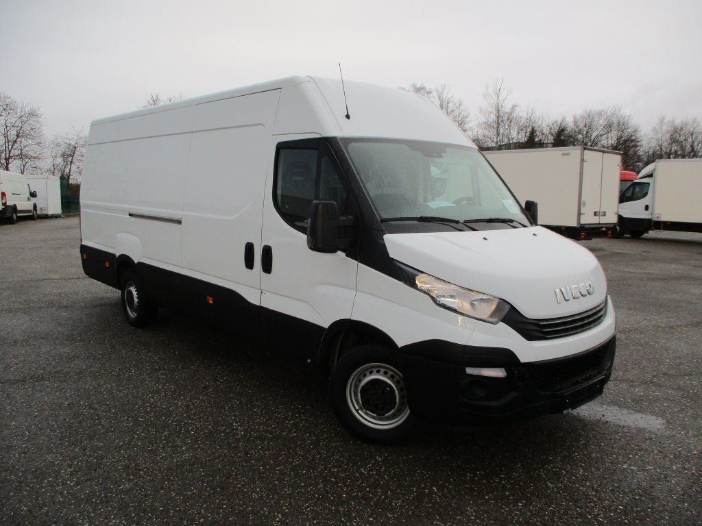 Iveco Daily 35S16 Hi Matic - Kassebil: bilde 2 Iveco Daily 35S16 Hi Matic - Kassebil: bilde 2