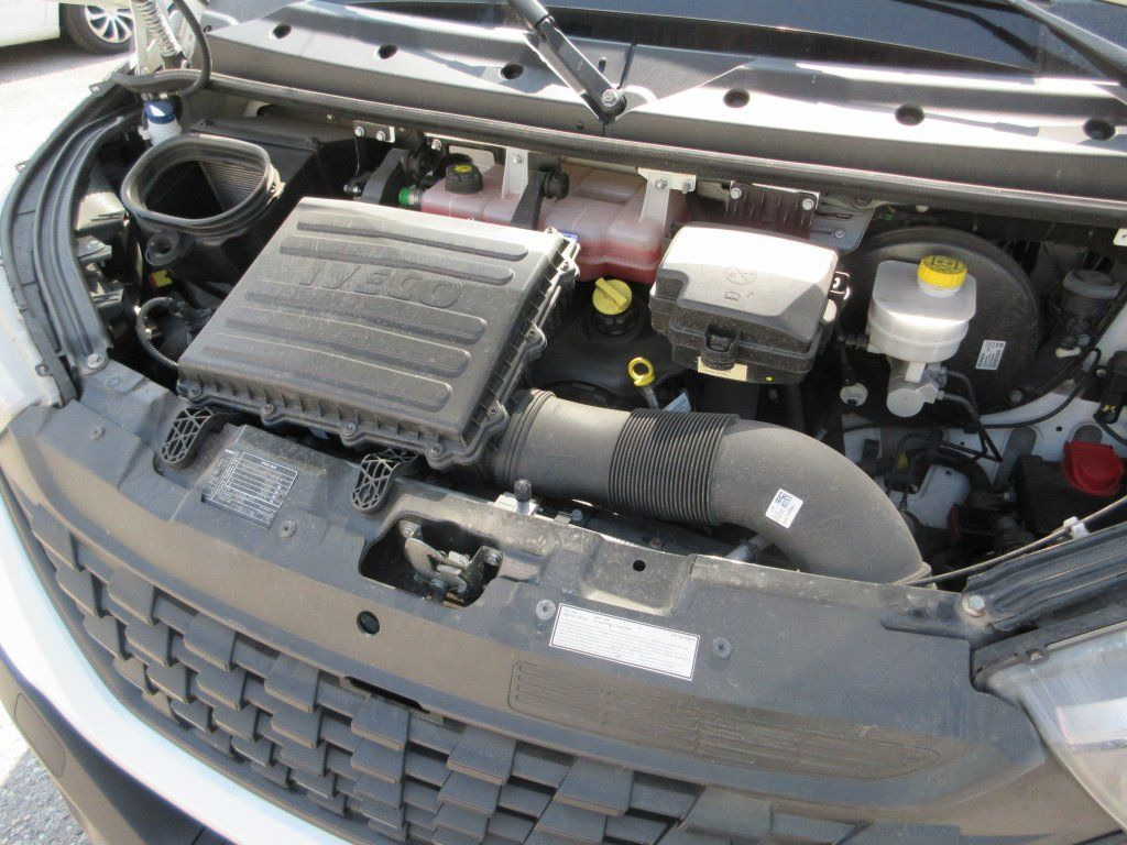 Kassebil Iveco Daily 35S16: bilde 13