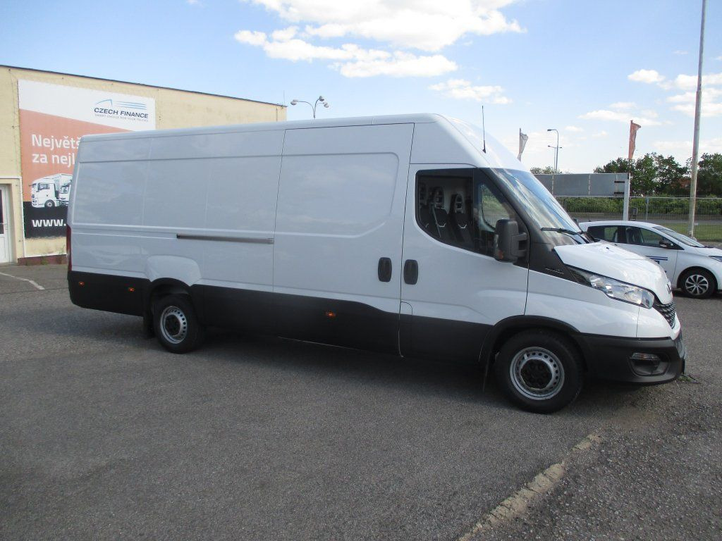Iveco Daily 35S16 - Kassebil: bilde 4 Iveco Daily 35S16 - Kassebil: bilde 4