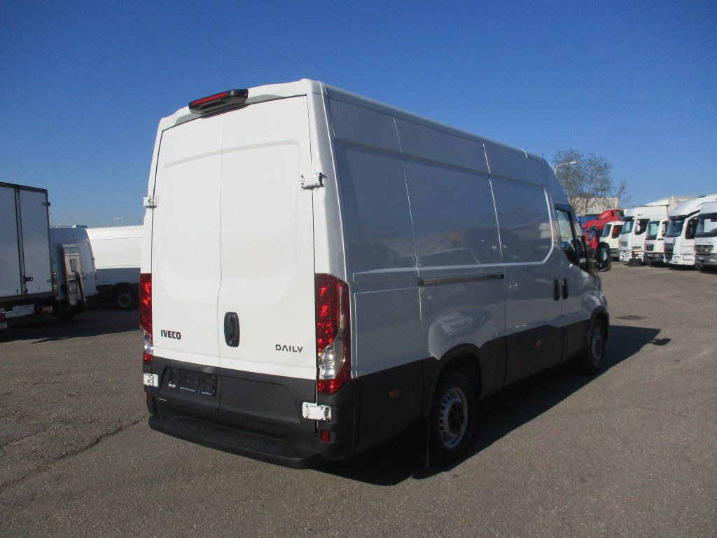 Iveco Daily 35S16 - Kassebil: bilde 5 Iveco Daily 35S16 - Kassebil: bilde 5