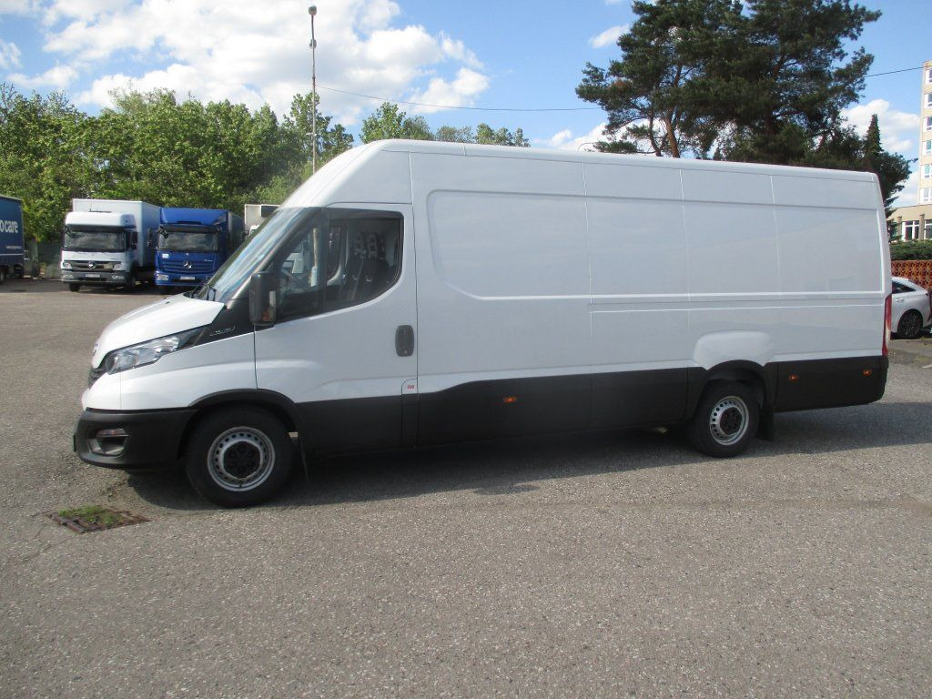 Iveco Daily 35S16 - Kassebil: bilde 2 Iveco Daily 35S16 - Kassebil: bilde 2