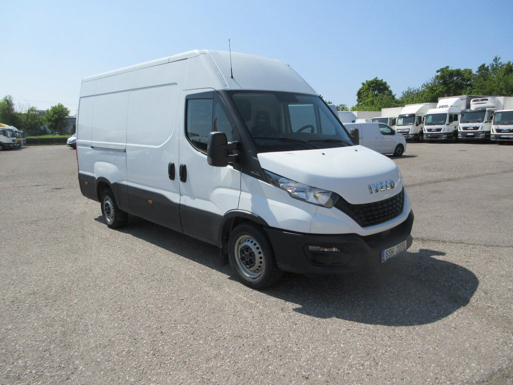 Iveco Daily 35S16 - Kassebil: bilde 1 Iveco Daily 35S16 - Kassebil: bilde 1