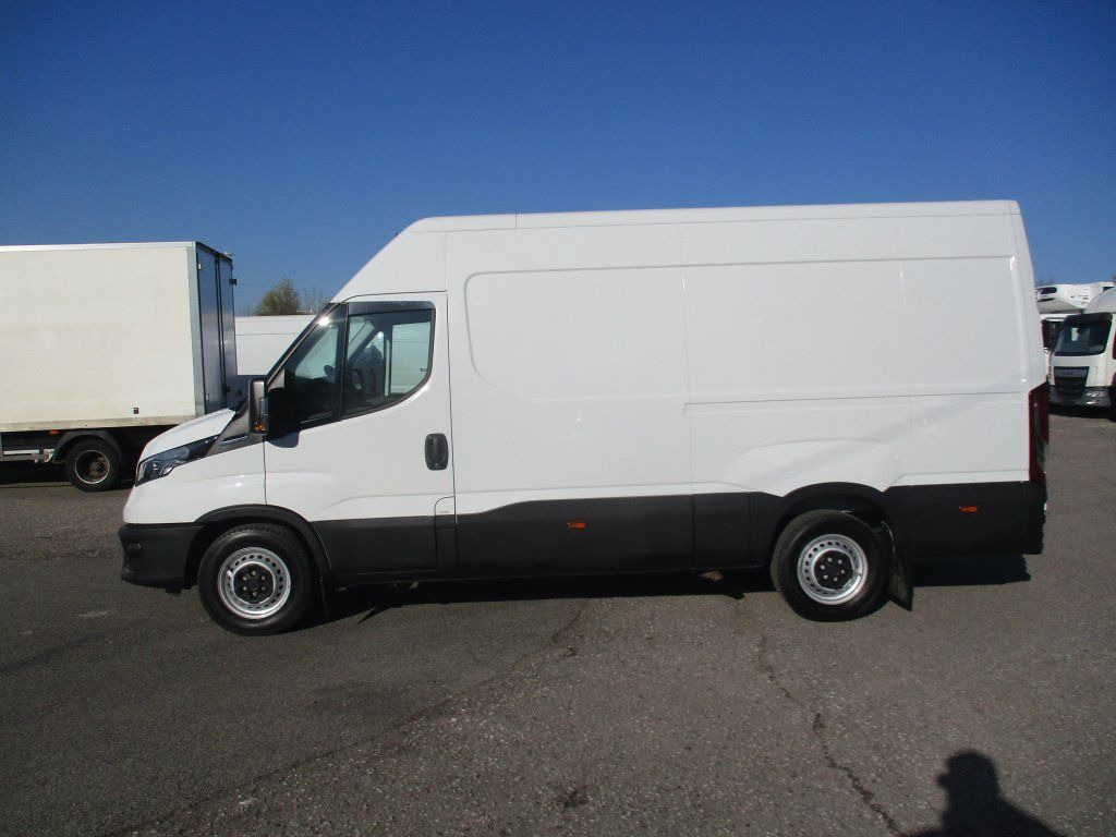 Kassebil Iveco Daily 35S16: bilde 10