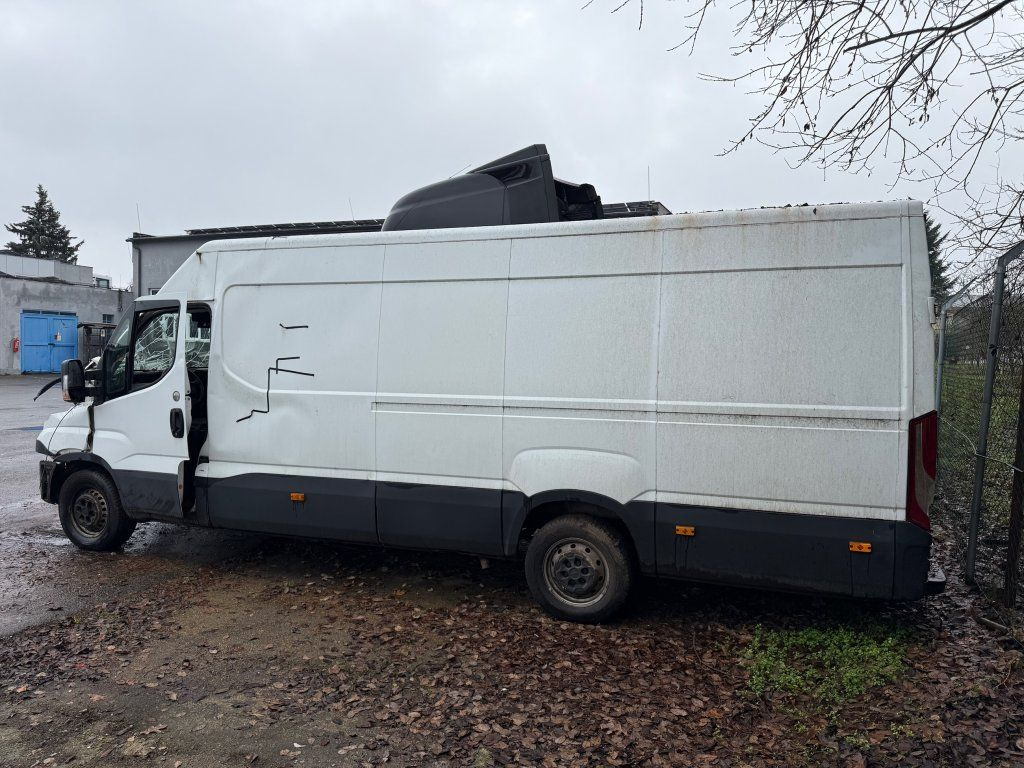 Iveco Daily 35S16 maxi Damaged - Kassebil: bilde 5 Iveco Daily 35S16 maxi Damaged - Kassebil: bilde 5