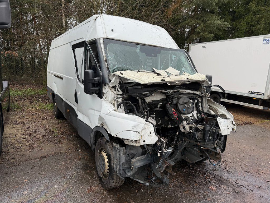 Iveco Daily 35S16 maxi Damaged - Kassebil: bilde 3 Iveco Daily 35S16 maxi Damaged - Kassebil: bilde 3