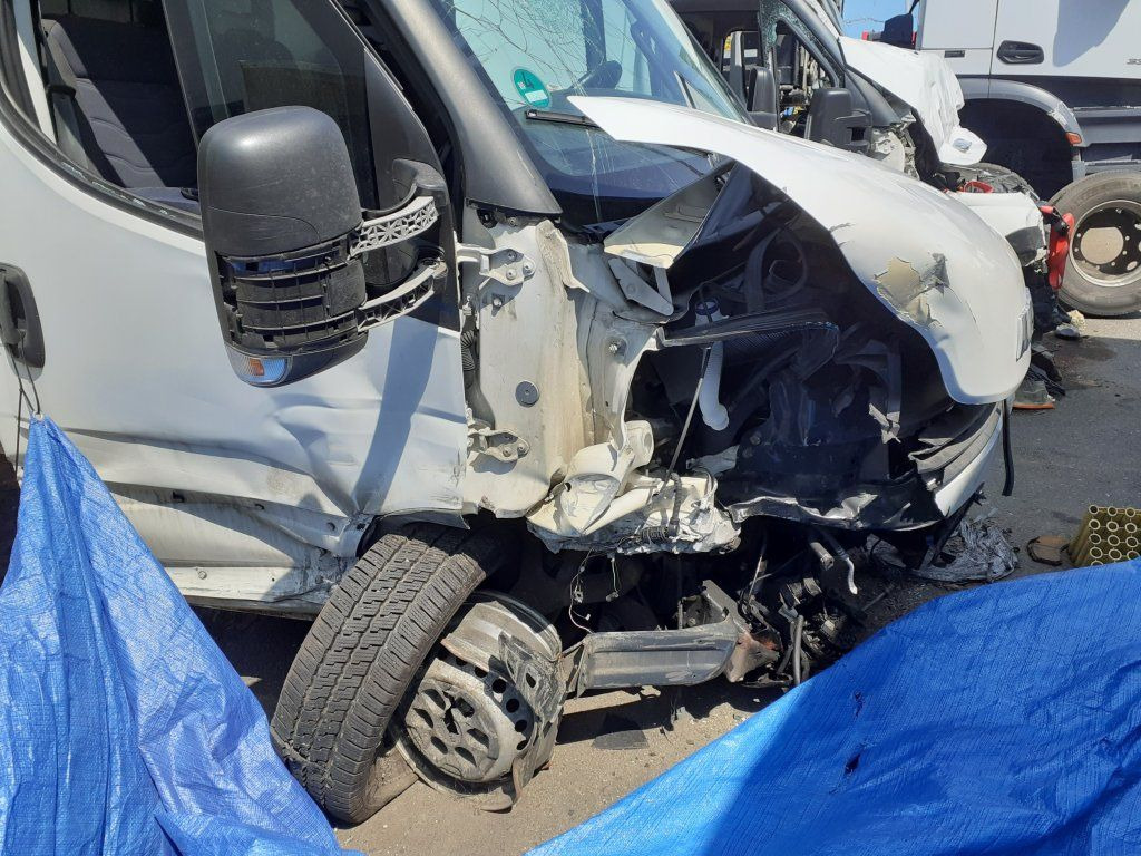 Iveco Daily 35S16 mit LBW DAMAGED - Varebil med skap: bilde 3 Iveco Daily 35S16 mit LBW DAMAGED - Varebil med skap: bilde 3