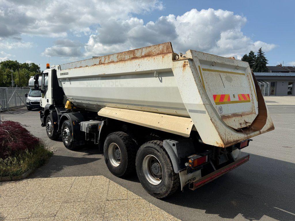 Iveco Trakker 410 S1 8x4 - Tippbil: bilde 4 Iveco Trakker 410 S1 8x4 - Tippbil: bilde 4