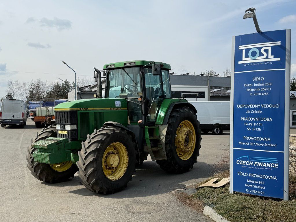 John Deere 7800 - Traktor: bilde 1 John Deere 7800 - Traktor: bilde 1