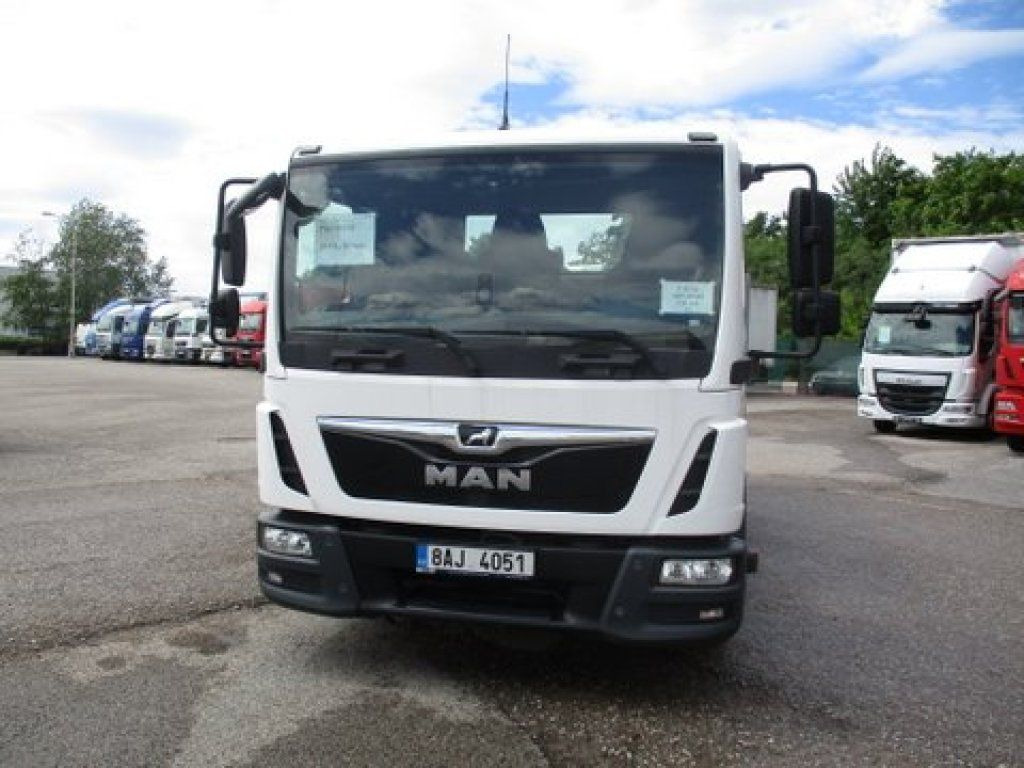 MAN 12.220 TGL - Skapbil: bilde 2 MAN 12.220 TGL - Skapbil: bilde 2