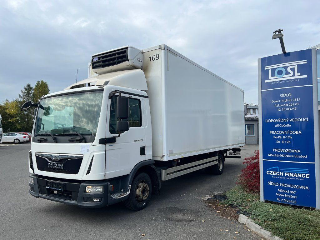MAN TGL12.220 EURO 6 Carrier Xarios 600 - Lastebil med kjøl: bilde 1 MAN TGL12.220 EURO 6 Carrier Xarios 600 - Lastebil med kjøl: bilde 1