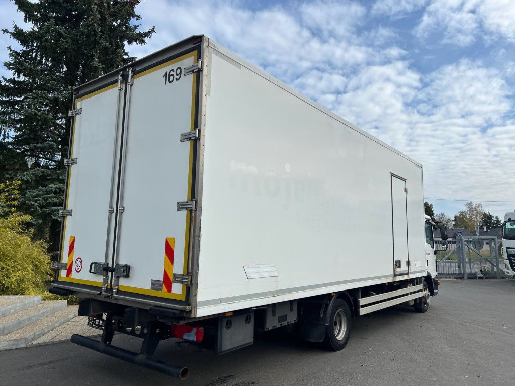 MAN TGL12.220 EURO 6 Carrier Xarios 600 - Lastebil med kjøl: bilde 4 MAN TGL12.220 EURO 6 Carrier Xarios 600 - Lastebil med kjøl: bilde 4