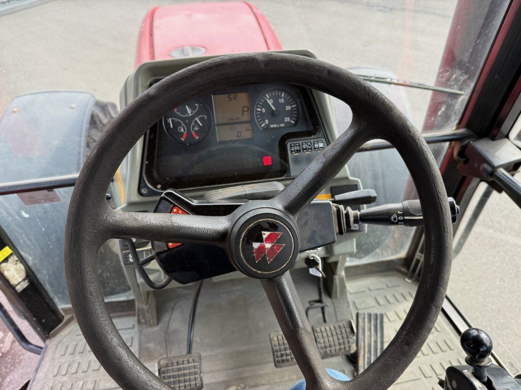 Traktor Massey Ferguson MF8260: bilde 16
