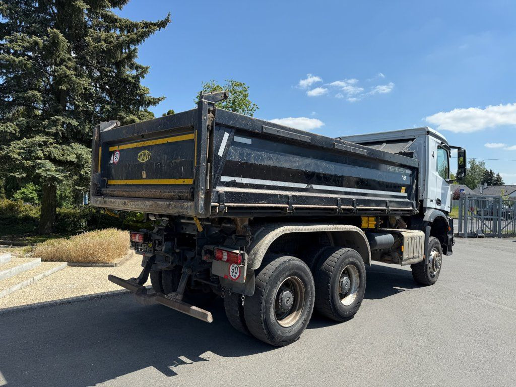 Mercedes-Benz 3343 Arocs 6x6 S3 EURO 6 - Tippbil: bilde 5 Mercedes-Benz 3343 Arocs 6x6 S3 EURO 6 - Tippbil: bilde 5
