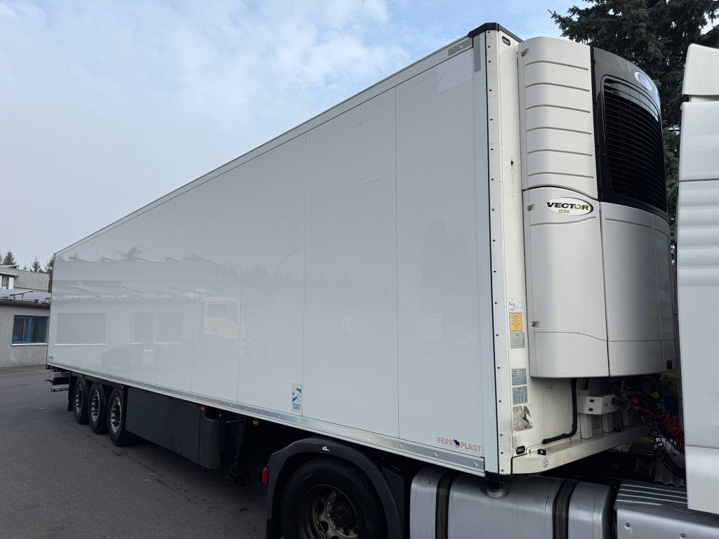 Schmitz Cargobull SKO24 Carrier Vector 1550 - Skapsemi: bilde 1 Schmitz Cargobull SKO24 Carrier Vector 1550 - Skapsemi: bilde 1
