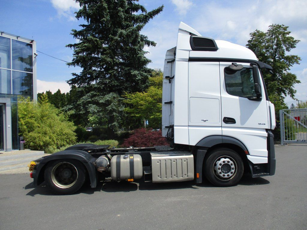 Mercedes-Benz 1845 Actros EURO 6 MEGA/lowdeck - Trekkvogn: bilde 4 Mercedes-Benz 1845 Actros EURO 6 MEGA/lowdeck - Trekkvogn: bilde 4