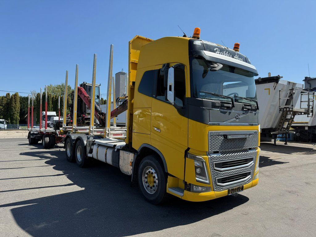 Volvo FH 16 750 6x4 + Fliegl - Tømmerbil, Kranbil: bilde 2 Volvo FH 16 750 6x4 + Fliegl - Tømmerbil, Kranbil: bilde 2