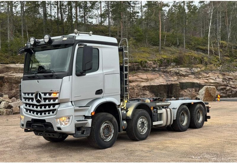 Mercedes-Benz Arocs 8x4 | HIAB MULTILIFT 24t | 240 000 km NAPAPERÄ | LAVALÄMMITYS | HIDASTIN | 240 000 km - Krokbil: bilde 1 Mercedes-Benz Arocs 8x4 | HIAB MULTILIFT 24t | 240 000 km NAPAPERÄ | LAVALÄMMITYS | HIDASTIN | 240 000 km - Krokbil: bilde 1