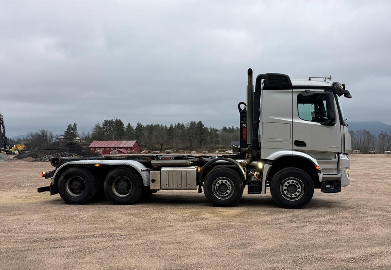Mercedes-Benz Arocs 8x4 | HIAB MULTILIFT 24t | 240 000 km NAPAPERÄ | LAVALÄMMITYS | HIDASTIN | 240 000 km - Krokbil: bilde 4 Mercedes-Benz Arocs 8x4 | HIAB MULTILIFT 24t | 240 000 km NAPAPERÄ | LAVALÄMMITYS | HIDASTIN | 240 000 km - Krokbil: bilde 4
