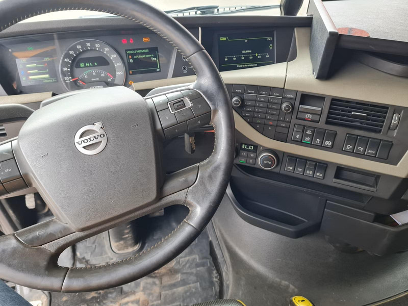 Volvo FH16 750 | 6x4 | ADR | 100 TON | ADR EXll, EXlll, AT | RETARDER | 100 TON VOLVO + VANG - Trekkvogn: bilde 5 Volvo FH16 750 | 6x4 | ADR | 100 TON | ADR EXll, EXlll, AT | RETARDER | 100 TON VOLVO + VANG - Trekkvogn: bilde 5