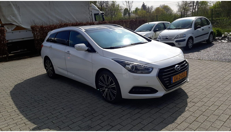 Hyundai i40 - Personenbil: bilde 1 Hyundai i40 - Personenbil: bilde 1