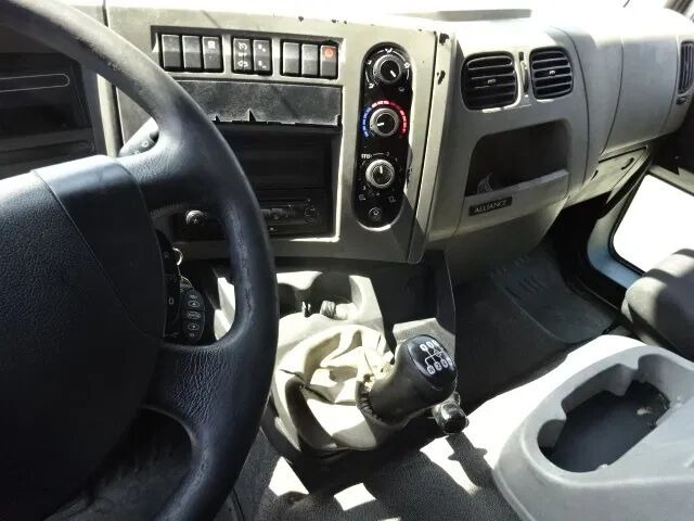 Renault Midlum 270 dxi - manual gearbox / steel suspension lames - Skapbil: bilde 4 Renault Midlum 270 dxi - manual gearbox / steel suspension lames - Skapbil: bilde 4