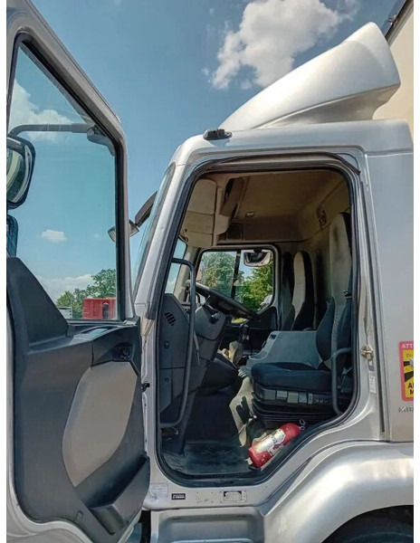Renault Midlum 280 dxi - manual gearbox / steel suspension lames - Kapellbil: bilde 5 Renault Midlum 280 dxi - manual gearbox / steel suspension lames - Kapellbil: bilde 5