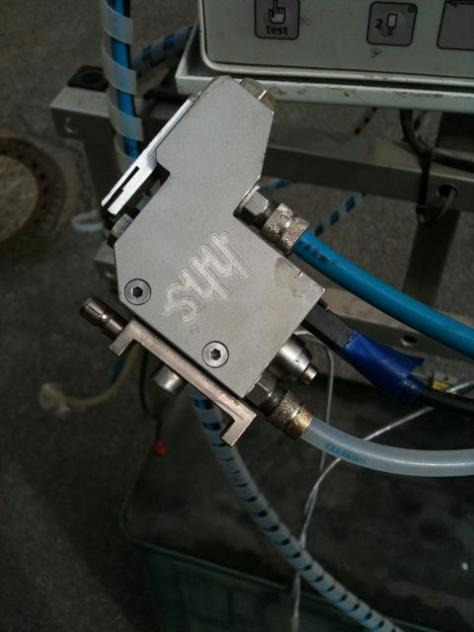 Baumer HHS C-210 2-channel glue application control system - Falsemaskin: bilde 3 Baumer HHS C-210 2-channel glue application control system - Falsemaskin: bilde 3