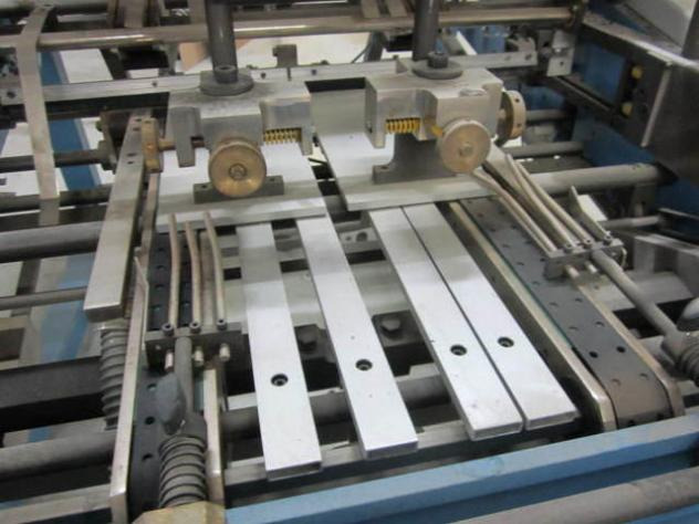 Fidia Dora-Combi Folder Folding Gluing Machine - Falsemaskin: bilde 4 Fidia Dora-Combi Folder Folding Gluing Machine - Falsemaskin: bilde 4