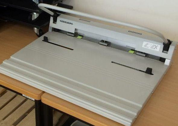 Heidelberg Autoplate 220/425 plate die cutter - Papirskjæremaskin: bilde 2 Heidelberg Autoplate 220/425 plate die cutter - Papirskjæremaskin: bilde 2