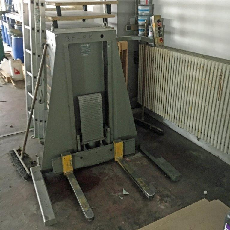 Pilelifter Polar Mohr L 600-G-3 with adjustable Forks - Trykkmaskin: bilde 1 Pilelifter Polar Mohr L 600-G-3 with adjustable Forks - Trykkmaskin: bilde 1