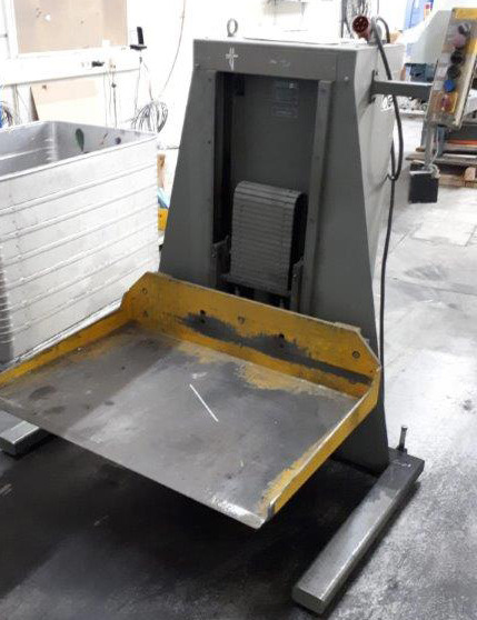 Pilelifter Polar Mohr L 600-W-3 with tub - Trykkmaskin: bilde 1 Pilelifter Polar Mohr L 600-W-3 with tub - Trykkmaskin: bilde 1
