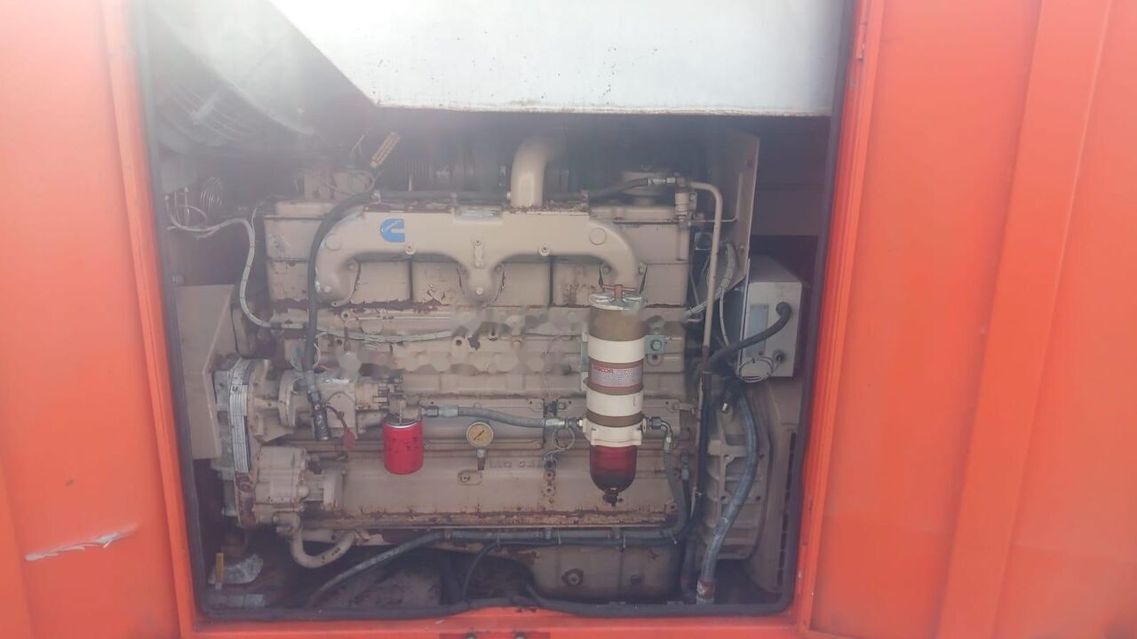 Aggreko Cummins 330 kVa - Elektrisk generator: bilde 2 Aggreko Cummins 330 kVa - Elektrisk generator: bilde 2