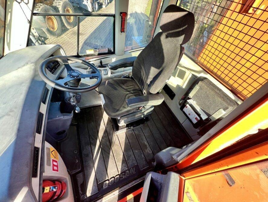 Rammestyrt dumper Doosan DA30: bilde 17