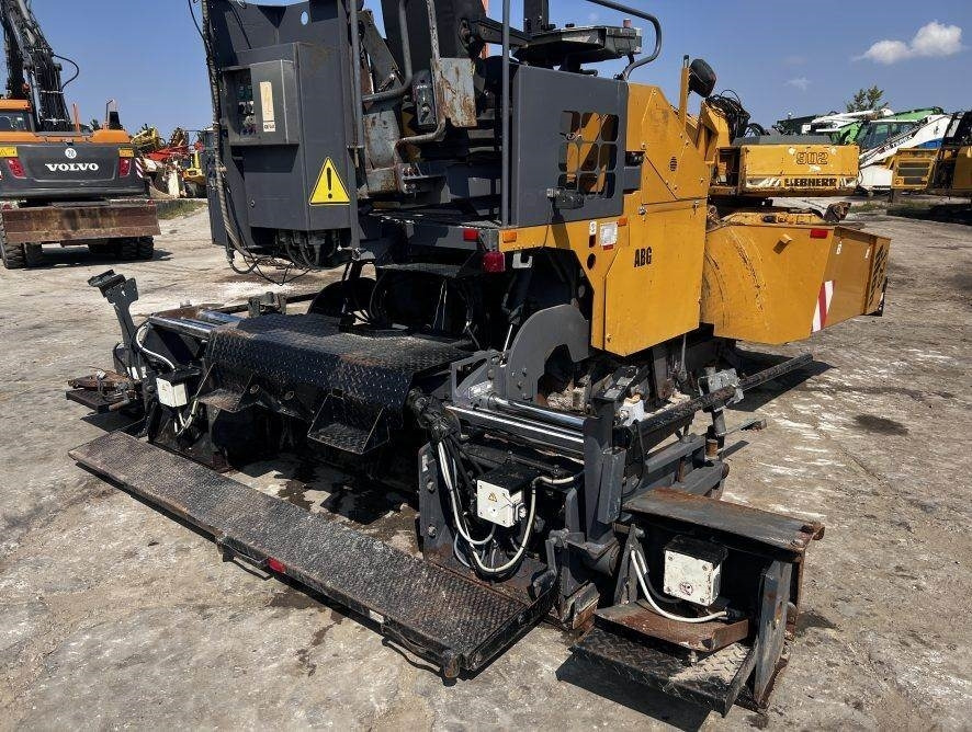 Volvo TITAN 125 - Asfaltutlegger: bilde 3 Volvo TITAN 125 - Asfaltutlegger: bilde 3