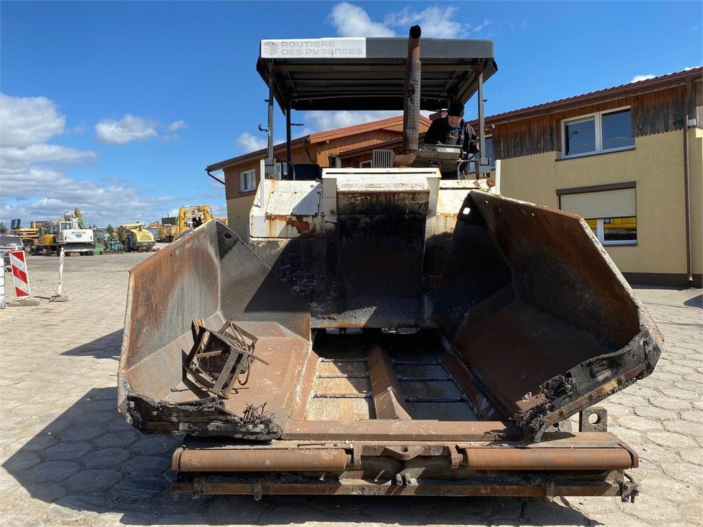 Volvo TITAN 6820 - Asfaltutlegger: bilde 3 Volvo TITAN 6820 - Asfaltutlegger: bilde 3