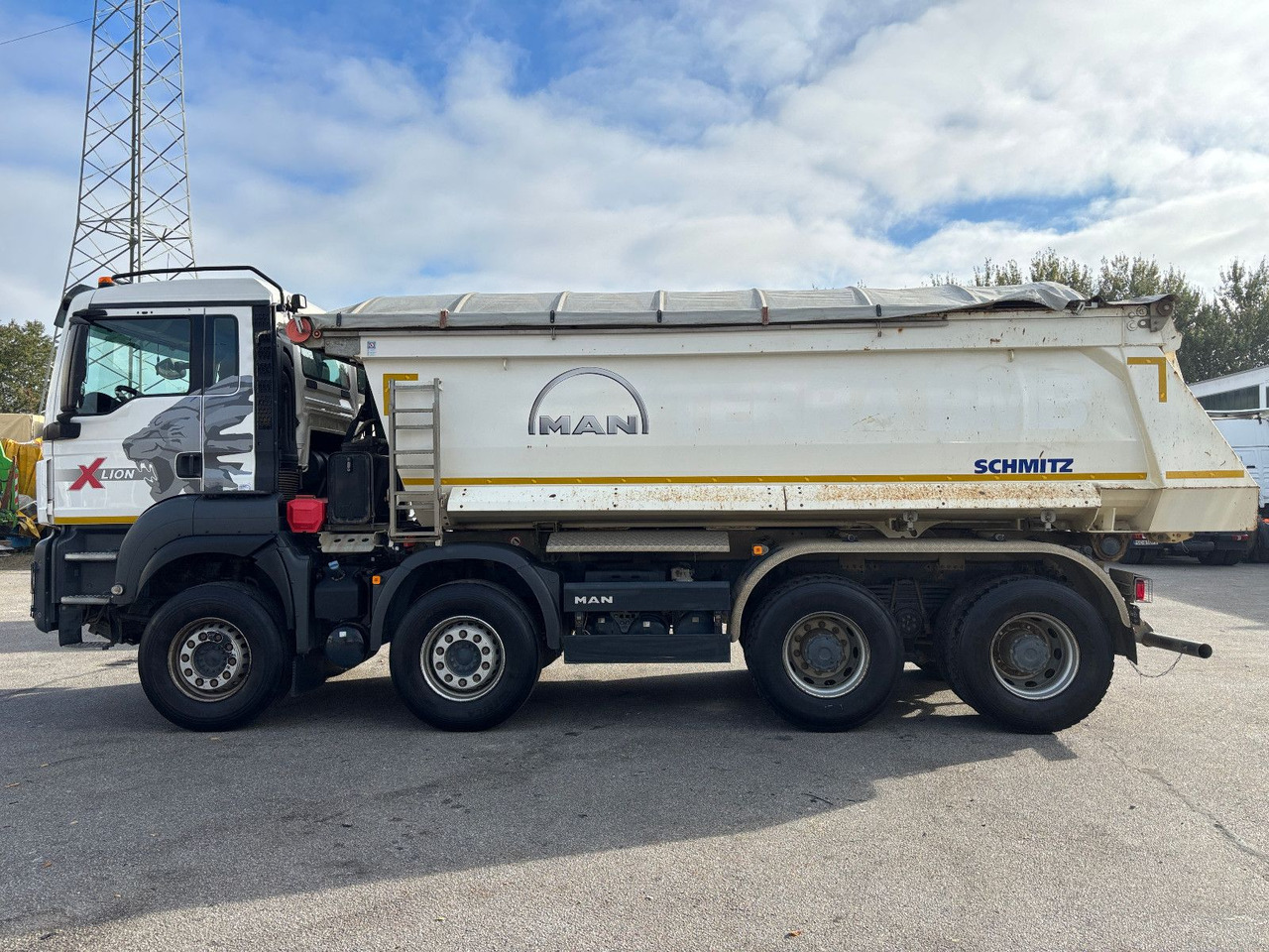 MAN TGS41.510 8x4 Schmitz Muldenkipper Retarder/19m³ - Tippbil: bilde 4 MAN TGS41.510 8x4 Schmitz Muldenkipper Retarder/19m³ - Tippbil: bilde 4